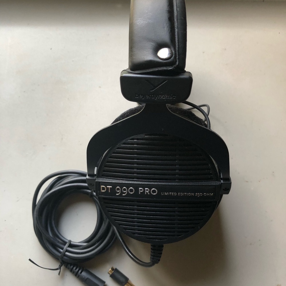 Beyerdynamic DT 990 Pro Wired Headphones - Black